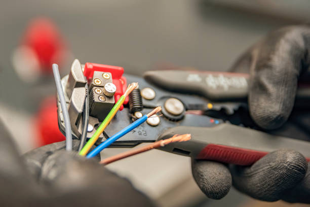Best Affordable Emergency Electrician  in South Zanesville, OH