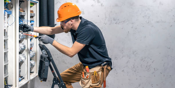 Best Licensed Electrician  in South Zanesville, OH